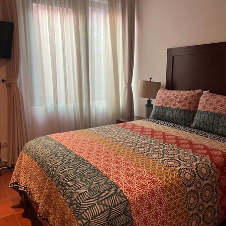 Cousy Condo In The Historic Center Of San Miguel De Allende, Incredible View, Pool, Bbq, 3 Blocks From The Main Parish Альенде Экстерьер фото